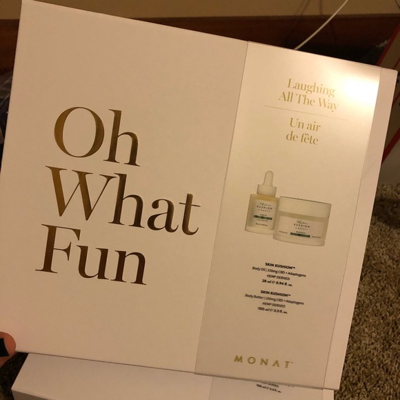 Monat body lotion and oil - Picture 1 of 3